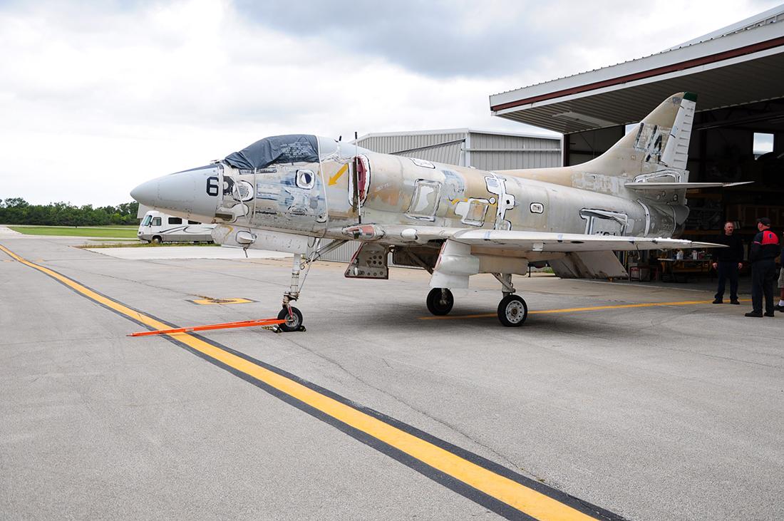 A4 military jet for IAM