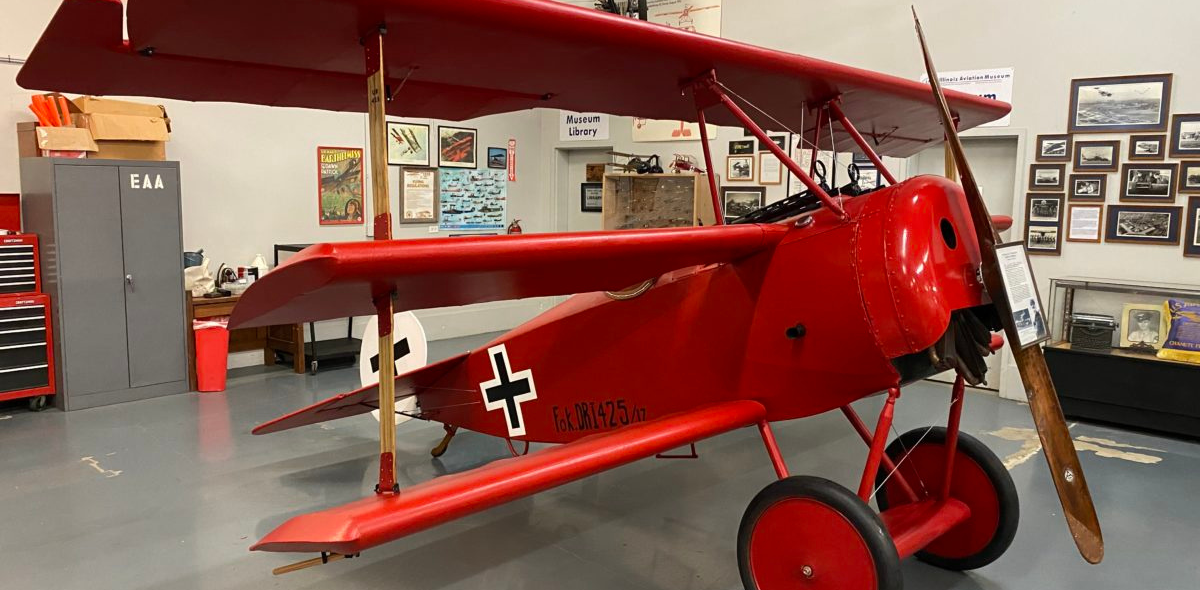 Fokker DR-1 is red, with a wood propeller